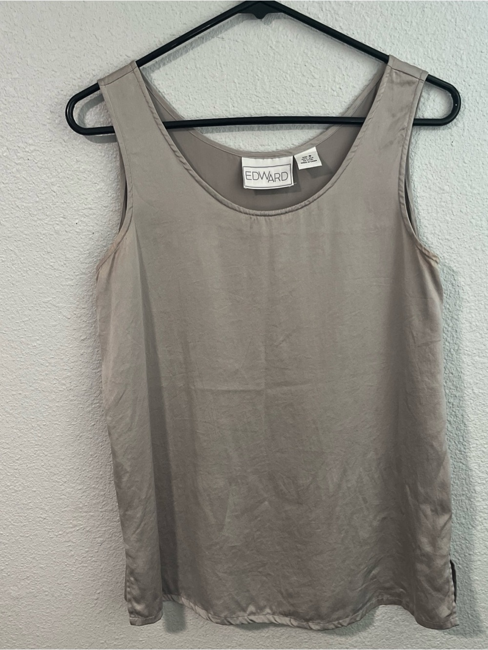 Vintage Edward 100% Silk Scoop neck Silver Tank Top With Side Slits Size Small